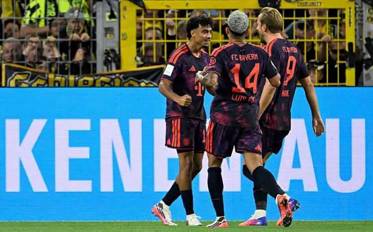 <p>7- Bayern | 1.04 milyar Euro</p>
