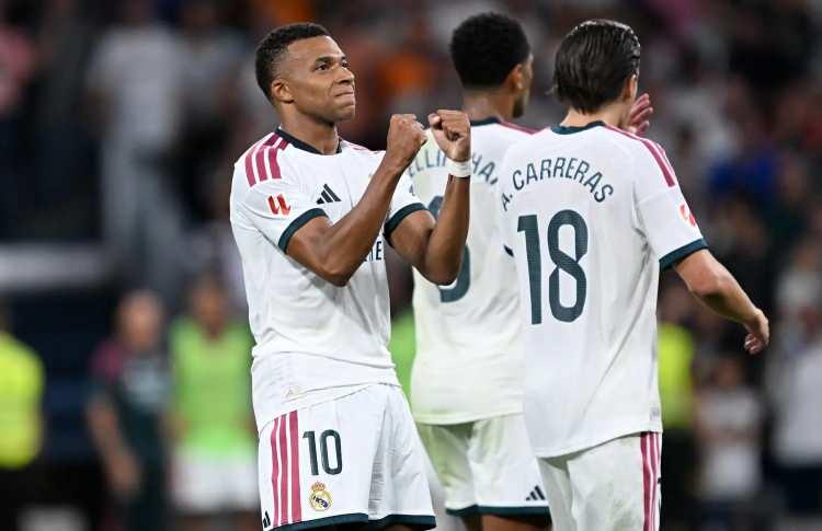 <p>1- Real Madrid | 1.50 milyar Euro</p>
