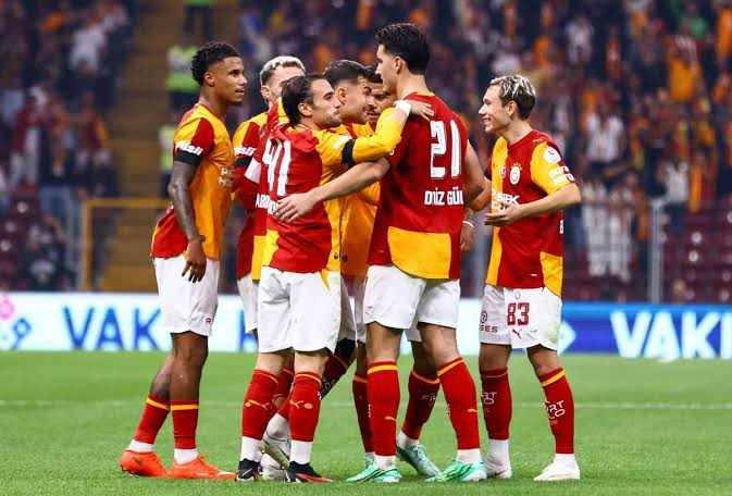 <p><strong>GALATASARAY'IN BARCA'YI YENME ŞANSI Y&Uuml;ZDE 13.4...</strong></p>
