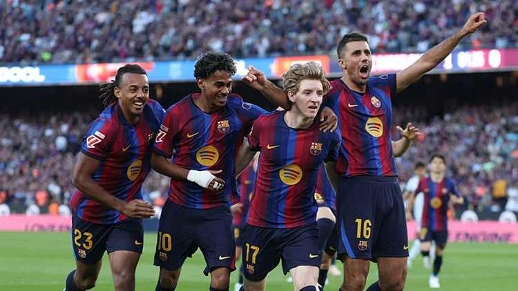 <p>Barcelona'nın ma&ccedil;ı y&uuml;zde 68.9 ihtimalle kazanacağı, karşılaşmanın berabere tamamlanma olasılığının ise y&uuml;zde 17.7 olduğu &ouml;ng&ouml;r&uuml;ld&uuml;.</p>
