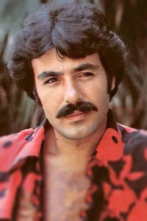 <p><strong>Ferdi Tayfur: Turhan Bayburt</strong></p>
