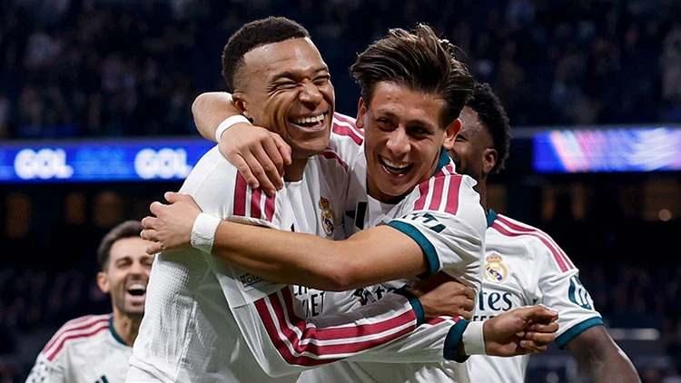 <p>Real Madrid'deki performansıyla dikkat &ccedil;eken Arda G&uuml;ler'in, 2029 yılında sona erecek s&ouml;zleşmesini 2031 yılına kadar uzattığı belirtildi.</p>

