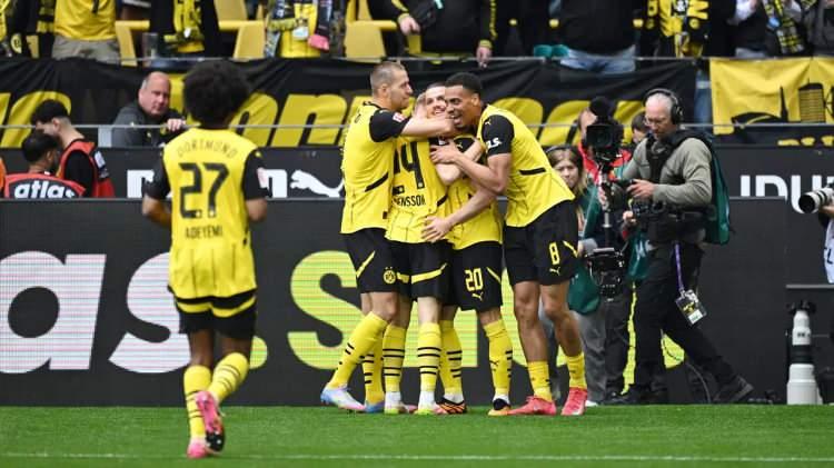 <p>9 - Dortmund: 100.750</p>

