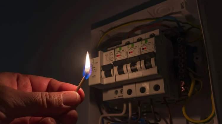 <p><strong>İŞTE ELEKTRİK KESİNTİSİ YAŞANACAK İL&Ccedil;ELER</strong></p>

