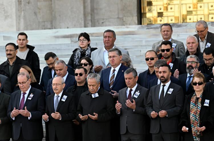 <p><span style="color:#B22222"><strong>DSP'DEN SE&Ccedil;İLMİŞTİ</strong></span></p>

<p><br />
Hasan G&uuml;lay, 21. d&ouml;nem Manisa Milletvekili olarak 1999-2002 yılları arasında Meclis'te bulundu.</p>

<p>Demokratik Sol Parti'den (DSP) milletvekili se&ccedil;ilen G&uuml;lay, daha sonra İsmail Cem genel başkanlığında DSP'den ayrılanlarca kurulan Yeni T&uuml;rkiye Partisi'nde yer aldı.</p>
