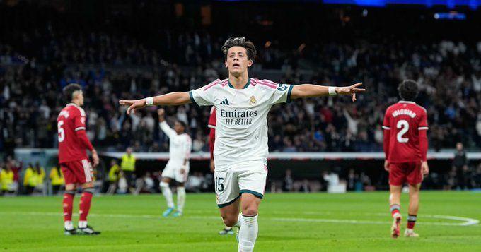 <p>Ancak <strong>Sky Sports'un son haberinde</strong>&nbsp;hen&uuml;z bir anlaşma olmadığı, g&ouml;r&uuml;şmelerin olumlu ilerlerdiği ve iki tarafın da kontratı uzatmak istediği &uuml;zerinde duruldu.</p>
