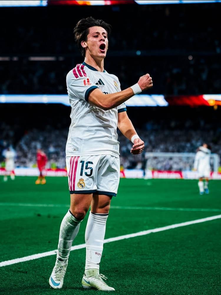 <p>Milli futbolcunun Real Madrid'le imzalaması planlanan yeni kontratın 2031'e kadar ge&ccedil;erli olacağı vurgulandı.</p>
