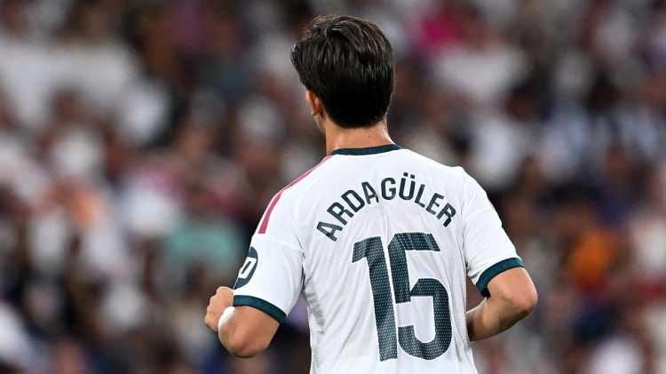 <p>Milli futbolcu, bu sezon sadece Şampiyonlar Ligi'ndeki Inter ma&ccedil;ını ge&ccedil;tiğimiz sezondan kalma cezası nedeniyle ka&ccedil;ırmıştı</p>
