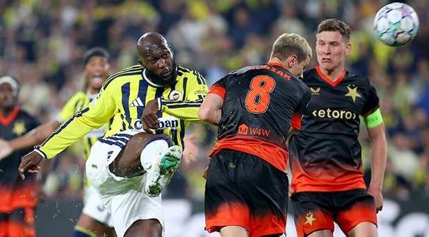 <p>Fenerbah&ccedil;e, bu hafta sahasında Slavia Prag ile 2-2 berabere kaldı ve 3. ma&ccedil;ında ikinci beraberliğini elde etti.</p>
