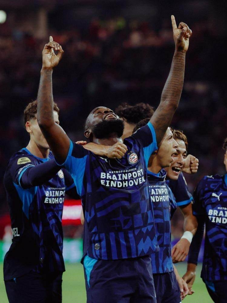 <p>18- PSV | 4 PUAN | 0 AVERAJ</p>
