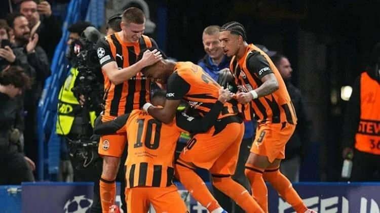 <p>17-&nbsp;SHAKHTAR DONETSK | 4 PUAN | 1 AVERAJ</p>
