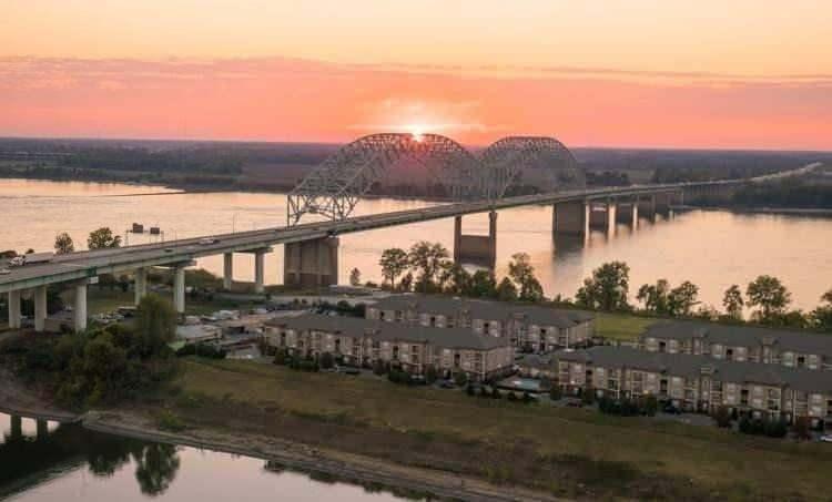 <p><strong><span style="color:#B22222">37)&nbsp; COCKBURN TN.&nbsp;</span> |&nbsp; TURKS VE CAICOS ADALARI</strong></p>
