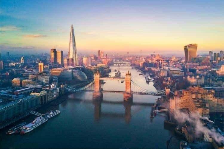 <p><strong><span style="color:#B22222">10)&nbsp; LONDRA</span>&nbsp; |&nbsp; İNGİLTERE</strong></p>
