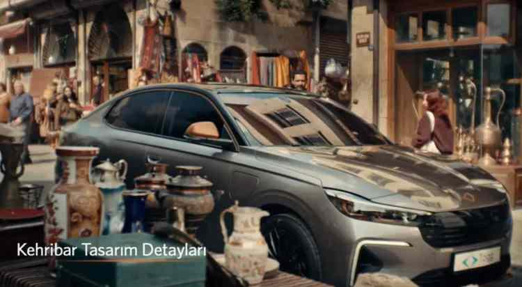 <p>Y&uuml;ksek performansı estetik, teknoloji ve s&uuml;r&uuml;ş dinamizmiyle tamamlayan yeni seri, yedi farklı g&ouml;vde rengi se&ccedil;eneğiyle kullanıcıların beğenisine sunuluyor.</p>
