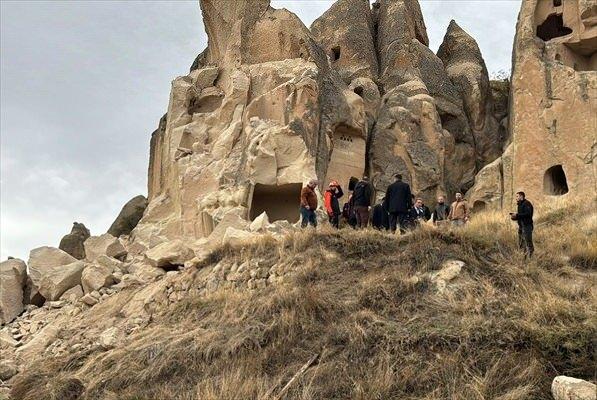 <p>5 Temmuz 2026'da d&uuml;nya evine giren gen&ccedil; &ccedil;iftin, tatil ve gezi amacıyla Kapadokya b&ouml;lgesinde bulundukları belirtildi. Acı haber Sakarya basın camiasını ve yakınlarını yasa boğdu.</p>
