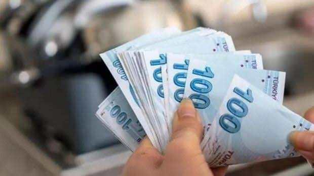 <p><strong>2027 ASGARİ &Uuml;CRET İ&Ccedil;İN &Uuml;&Ccedil; FARKLI ZAM SENARYOSU</strong></p>
