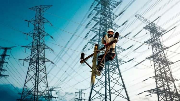 <p>İstanbul'un Avrupa Yakası'na elektrik dağıtımını sağlayan Boğazi&ccedil;i Elektrik Dağıtım A.Ş. (BEDAŞ) 31 Ekim Cumartesi g&uuml;n&uuml; elektrik kesintisi uygulanacağını a&ccedil;ıkladı.</p>

<p><span style="color:#B22222"><strong>Planlı elektrik kesintisinden İstanbul'daki 15 il&ccedil;ede bulunan bir&ccedil;ok mahalle ve sokak etkilenecek.</strong></span></p>

<p>&nbsp;</p>
