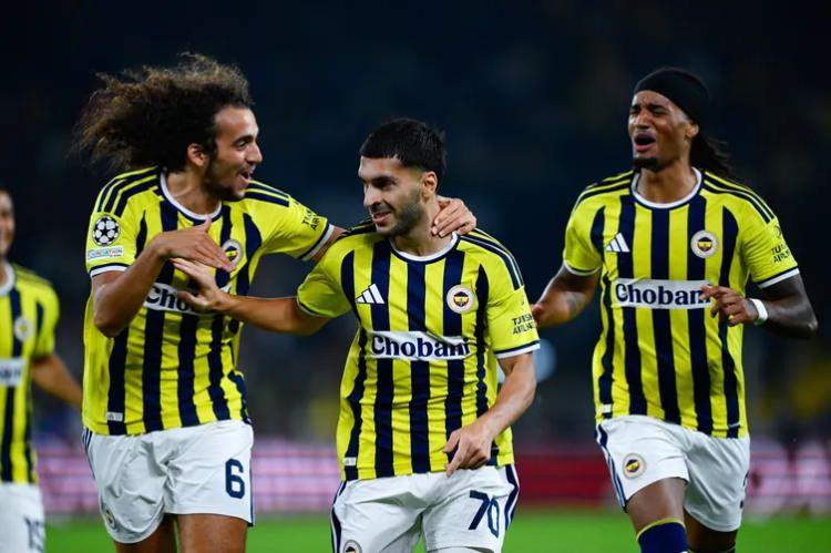 <p>Fenerbah&ccedil;e'nin Galatasaray deplasmanındaki galibiyet ihtimali <strong>y&uuml;zde 25</strong> olarak belirtildi.</p>

