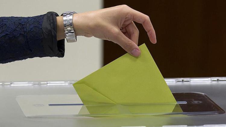 <p>Abdal, Dom ve Roman vatandaşların sorunları, T&uuml;rkiye'nin eşit yurttaşlık ve demokrasi meselesidir. Hi&ccedil;bir vatandaş kimliği, k&ouml;keni, yaşam bi&ccedil;imi veya ekonomik durumu nedeniyle ikinci sınıf muamelesi g&ouml;rmemelidir.</p>
