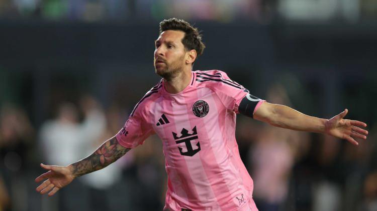 <p>5) Lionel Messi</p>
