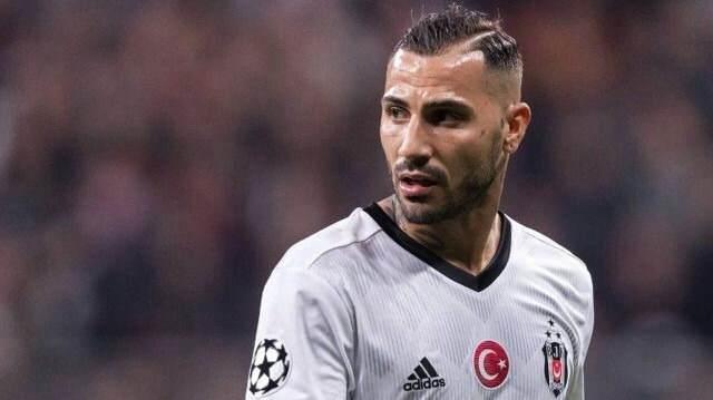 <p><span style="color:#B22222"><strong>17)&nbsp; RICARDO&nbsp;QUARESMA</strong></span></p>
