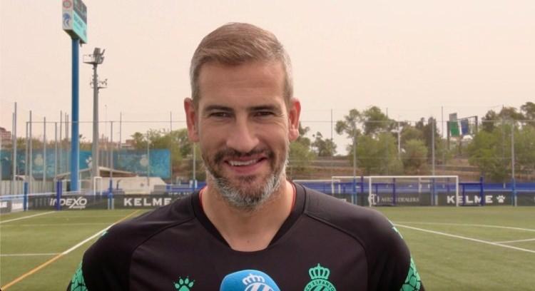 <p><span style="color:#B22222"><strong>16)&nbsp; ALBERTO LOPO</strong></span></p>
