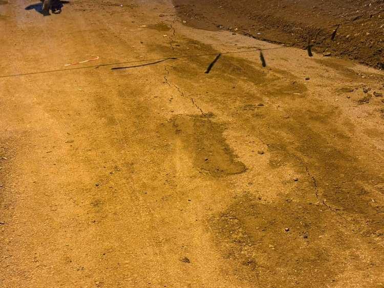 <p>Ankara'da toprak kayması sonucu istinat duvarı &ccedil;&ouml;ken 17 katlı apartmanın temeli, a&ccedil;ığa &ccedil;ıktı.&nbsp;</p>
