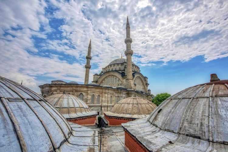<p><span style="color:#B22222"><strong>NURUOSMANİYE CAMİİ -</strong></span></p>

<p>&nbsp;</p>

<p><span style="color:#B22222"><strong>İSTANBUL</strong></span></p>

<p>&nbsp;</p>

<p>&nbsp;</p>
