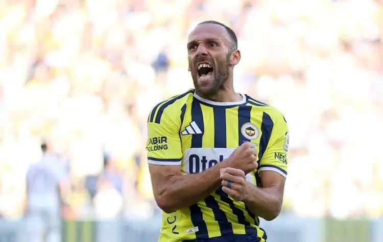 <p>4- Vedat Murıqı | Fenerbah&ccedil;e | 7 gol (9 ma&ccedil;ta)</p>
