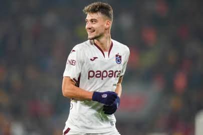<p><strong>1- Ernest Mu&ccedil;i | Trabzonspor | 5 asist (8 ma&ccedil;ta)</strong></p>
