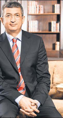 <p>Oğuz Gürsel</p>