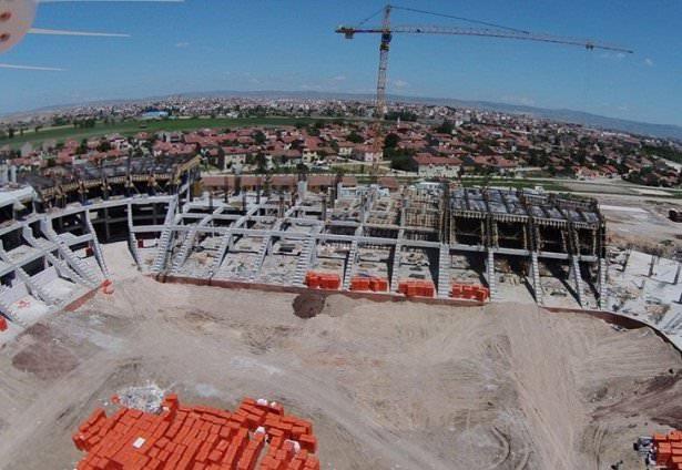 <p>Yeni Eskişehir Stadı</p>
