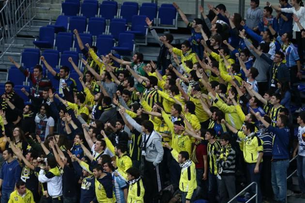 <p>Denizli: %39 GS - %30 FB - %19 BJK</p>
