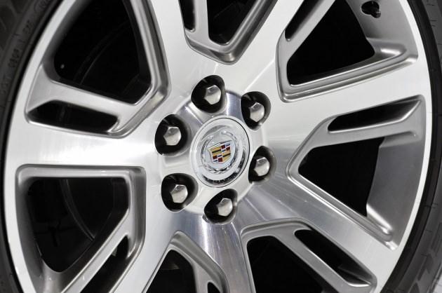 <p>2015 Cadillac Escalade</p>