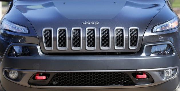 <p><strong>Jeep</strong><br />Nisan 2013'te satılan otomobil sayısı: 76<br />Nisan 2014'te satılan otomobil sayısı: 71</p>