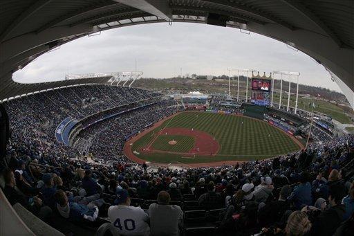 10- MLB  Milli Beysbol ligi ve Amerikan Ligi’nde oynayan en iyi sporcuların karşılaştığı 3 gün süren MLB All-Star Week’in marka değeri 78 milyon dolar.