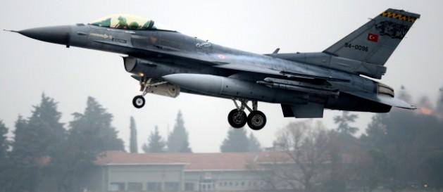 Türk Hava Kuvvetleri bünyesinde 1951 yılında kurulan ve Türkiye'nin ilk jet üssü olan Balıkesir 9. Ana Jet Üs Komutanlığı'nda görevli pilotlar, ülkeye havadan gelebilecek tehditlere karşı her an hazır bir şekilde, adeta dosta güven, düşmana korku veriyor.
