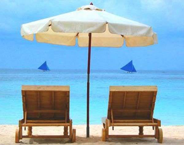 2013'te resmi tatillerin büyük bölümü hafta içi günlere denk geliyor. Peki hangi önemli günler tatil? İşte cevabı... Yılbaşı 1 Ocak- Salı 1 gün