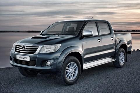 48 bin 600 TL’den başlayan fiyatlarla satışa sunulan Hilux modelinin; * 2.5 lt dizel 4x2 ve 4x4 Adventure versiyonları için 2 bin TL peşinat indirimi veya 25 bin TL kredi için 20 ay 0 faiz, * 3.0 lt dizel 4x4 Elegant A/T modeli için de 6 bin TL peşinat indirimi veya 50 bin TL kredi için 20 ay 0 faiz fırsatı sunuluyor.