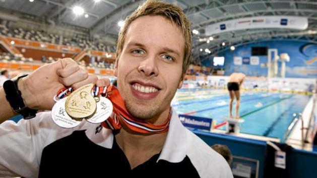 - 2012 Londra Olimpiyatlarına hazırlanan Norveçli dünya şampiyonu yüzücü Alexander Dale Oen hayatını kaybetti.