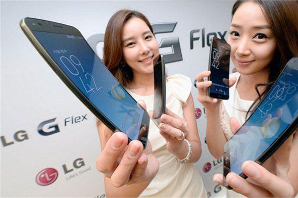 <p><strong>16. LG G Flex</strong></p>
<p>LG'nin ilk kıvrık ekranlı telefonunun çözünürlüğü rakipleri Samsung ve Apple'dan düşük.</p>