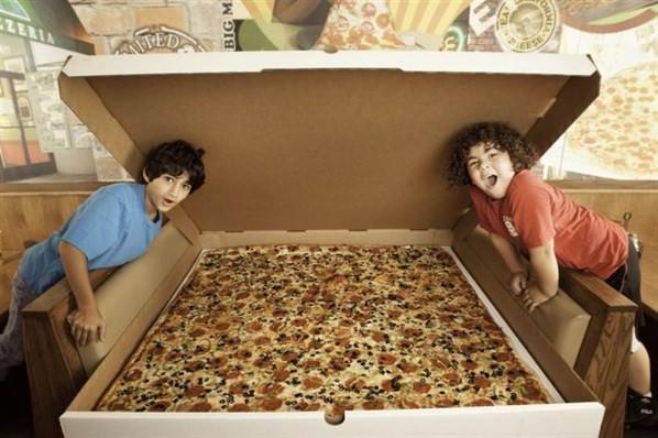 Piyasada bulunan en büyük pizza