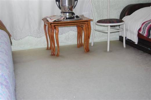 <p>Odaları dolduran su buz tutunca, İclal Toplu'nun evi buz eve d&ouml;n&uuml;şt&uuml;.</p>