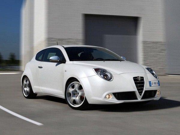 <p>ALFA Romeo, Aralık ayı boyunca kompakt sınıftaki temsilcisi Giulietta ile lüks küçük sınıftaki başarılı modeli MiTo için sunduğu cazip fırsatlarla fark yaratmaya devam ediyor.</p>