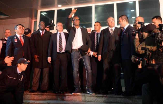 #aslandrogba hoşgedin koş floryada ısınma koşusuna başla kanki