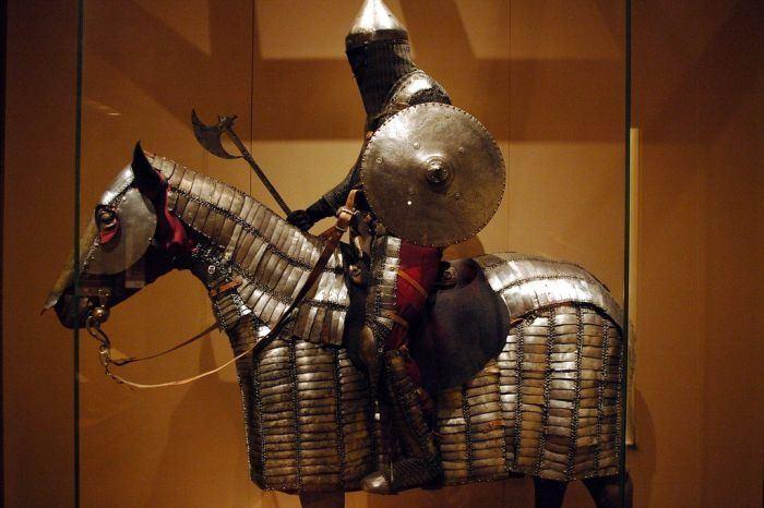 <p>Türk at ve şövalye zırhı, 1450-1550</p>

<p> </p>
