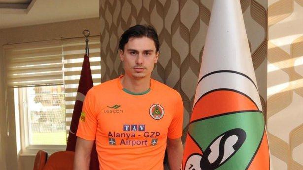 <p>Erman Bulucu<br />
( Gaziantepspor --------> Albimo Alanyaspor )</p>
