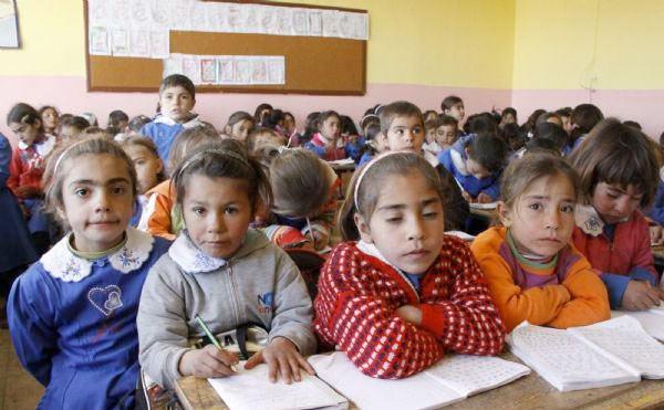 <p>Milli Eğitim Bakanlığı'na 100 memur,</p>