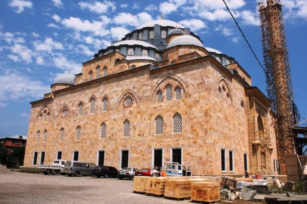 Kendine hayran bıraktıran cami