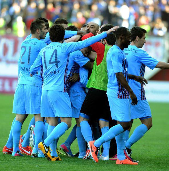 <p>Trabzon-KARADENİZ FIRTINASI</p>